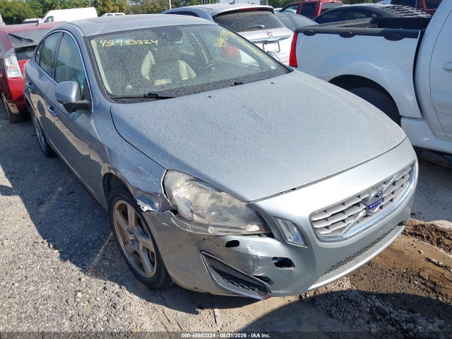 2013 Volvo S60 T5 მანქანა იყიდება აუქციონზე, vin: YV1612FH6D2210591, აუქციონის ნომერი: 45983324