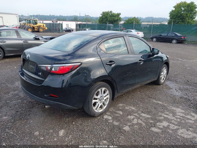 3MYDLBYV6JY314460 Toyota YARIS IA