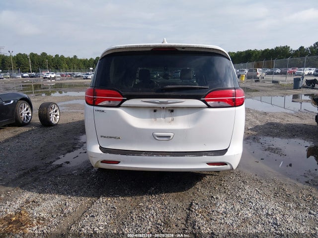 Продажа на аукционе авто 2017 Chrysler Pacifica Touring, vin: 2C4RC1DG1HR588763, номер лота: 45983355