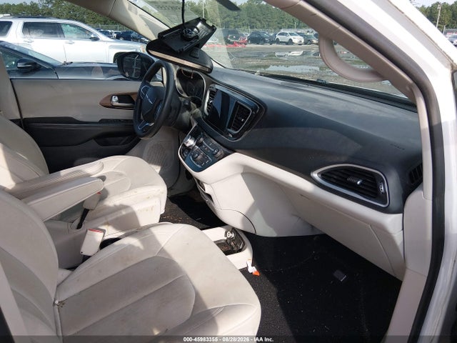 Продажа на аукционе авто 2017 Chrysler Pacifica Touring, vin: 2C4RC1DG1HR588763, номер лота: 45983355