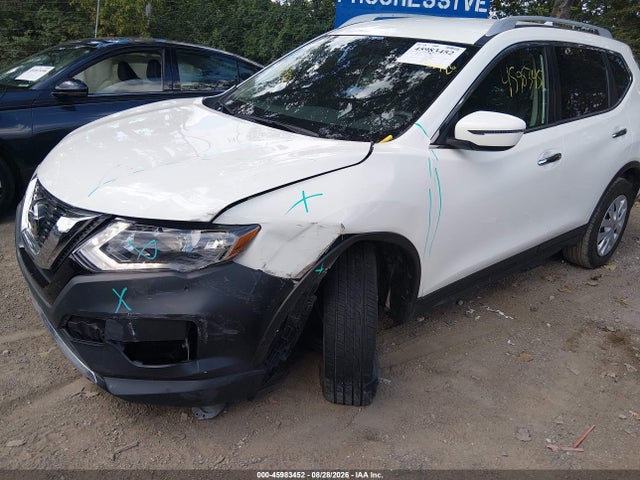 2017 Nissan Rogue S მანქანა იყიდება აუქციონზე, vin: 5N1AT2MVXHC812909, აუქციონის ნომერი: 45983452