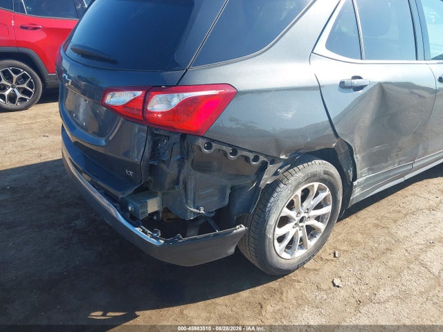 Продажа на аукционе авто 2018 Chevrolet Equinox Lt, vin: 2GNAXJEV4J6351651, номер лота: 45983510