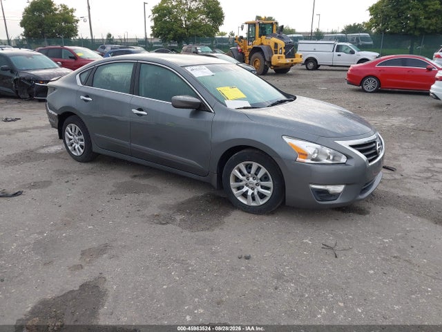 Nissan Altima 2.5 S 2015 1N4AL3AP0FN370875 главное изображение