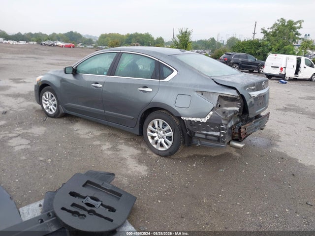 2015 Nissan Altima 2.5 S მანქანა იყიდება აუქციონზე, vin: 1N4AL3AP0FN370875, აუქციონის ნომერი: 45983524