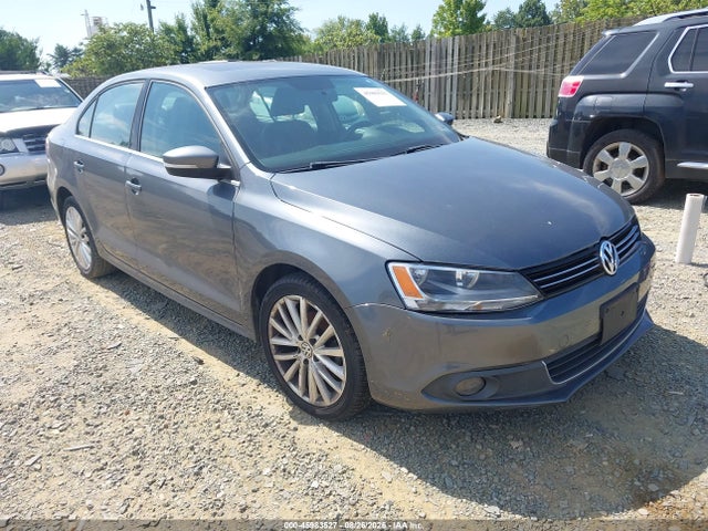 2013 Volkswagen Jetta 2.0l Tdi მანქანა იყიდება აუქციონზე, vin: 3VWLL7AJ8DM246671, აუქციონის ნომერი: 45983527