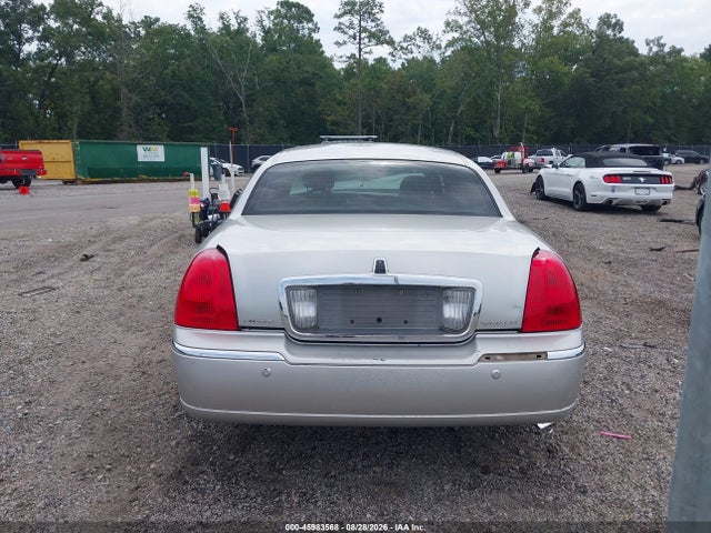 Продаж на аукціоні авто 2004 Lincoln Town Car Signature, vin: 1LNHM81W34Y636973, номер лоту: 45983568