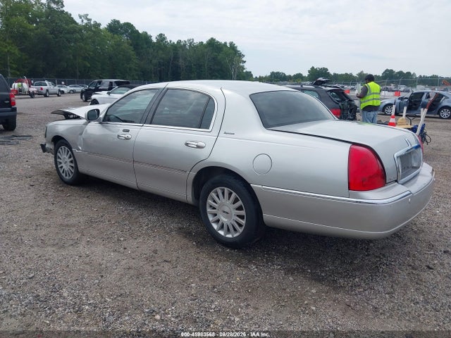Продаж на аукціоні авто 2004 Lincoln Town Car Signature, vin: 1LNHM81W34Y636973, номер лоту: 45983568