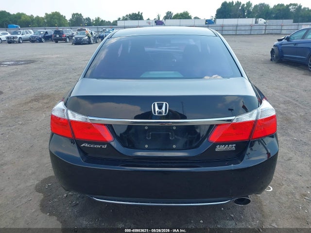 Продажа на аукционе авто 2015 Honda Accord Lx, vin: 1HGCR2F33FA261935, номер лота: 45983621