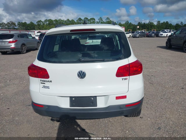 45983699 :رقم المزاد ، WVGAV7AX5JK000023 vin ، 2018 Volkswagen Tiguan Limited 2.0t مزاد بيع