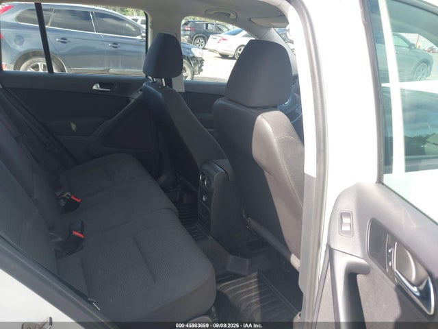 45983699 :رقم المزاد ، WVGAV7AX5JK000023 vin ، 2018 Volkswagen Tiguan Limited 2.0t مزاد بيع