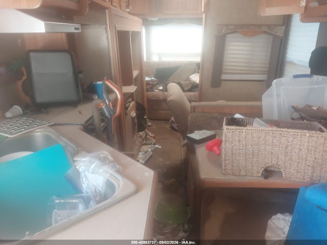 Продажа на аукционе авто 2006 Forest River Wildcat 30lswb 5th Whl Travel Trailer, vin: 4X4FWCF276V013630, номер лота: 45983737