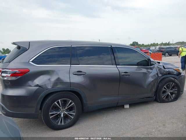 Продаж на аукціоні авто 2019 Toyota Highlander Le, vin: 5TDZARFHXKS060244, номер лоту: 45983745