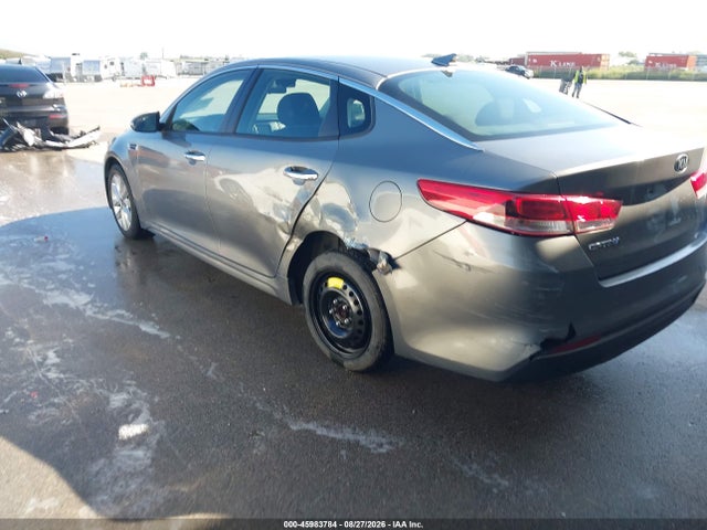 2017 Kia Optima Lx მანქანა იყიდება აუქციონზე, vin: 5XXGT4L35HG153597, აუქციონის ნომერი: 45983784
