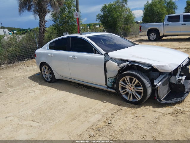 Продаж на аукціоні авто 2019 Jaguar Xe 25t Premium, vin: SAJAD4FX7KCP51331, номер лоту: 45983807