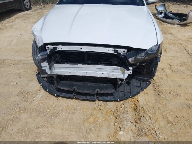 Продаж на аукціоні авто 2019 Jaguar Xe 25t Premium, vin: SAJAD4FX7KCP51331, номер лоту: 45983807