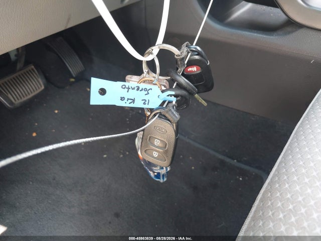 2012 Kia Sorento Lx მანქანა იყიდება აუქციონზე, vin: 5XYKT3A12CG192870, აუქციონის ნომერი: 45983839