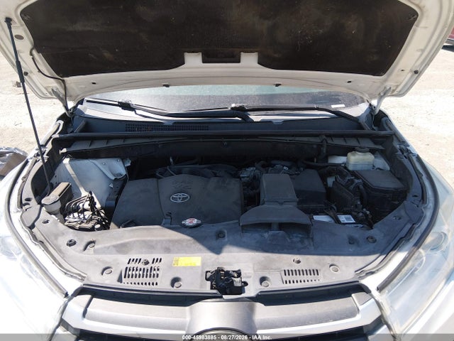 2018 Toyota Highlander Xle მანქანა იყიდება აუქციონზე, vin: 5TDJZRFH1JS490944, აუქციონის ნომერი: 45983885