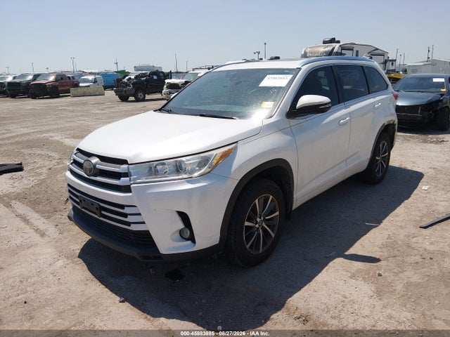 2018 Toyota Highlander Xle მანქანა იყიდება აუქციონზე, vin: 5TDJZRFH1JS490944, აუქციონის ნომერი: 45983885