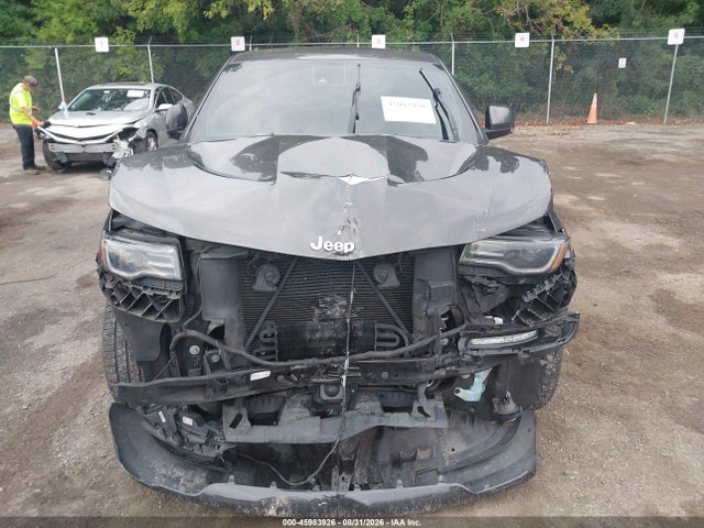 2015 Jeep Grand Cherokee Srt მანქანა იყიდება აუქციონზე, vin: 1C4RJFDJ4FC666506, აუქციონის ნომერი: 45983926