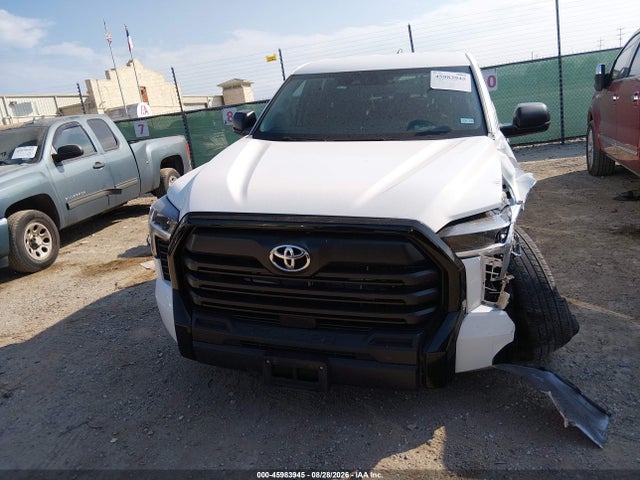 Продажа на аукционе авто 2024 Toyota Tundra Sr, vin: 5TFKB5AA5RX031417, номер лота: 45983945