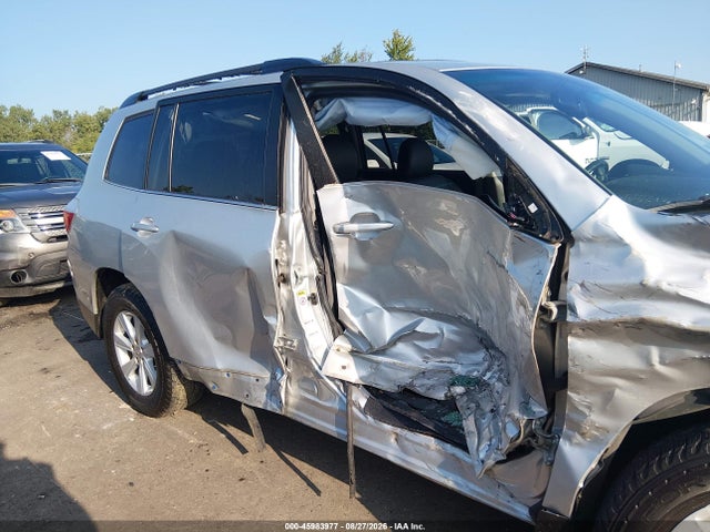 Продажа на аукционе авто 2012 Toyota Highlander Se V6, vin: 5TDBK3EH8CS167808, номер лота: 45983977