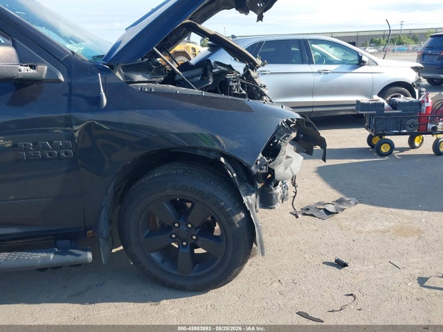 Продаж на аукціоні авто 2017 Ram 1500 Express  4x4 5'7 Box, vin: 1C6RR7KG2HS509143, номер лоту: 45983993