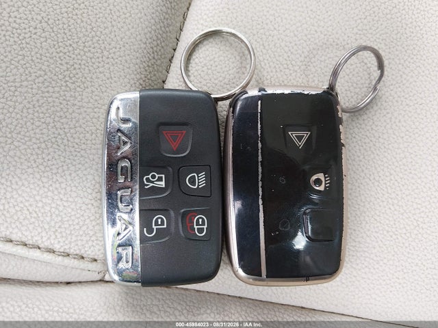Jaguar Xe 25t 2017 SAJAR4BG0HA971924 Image 11