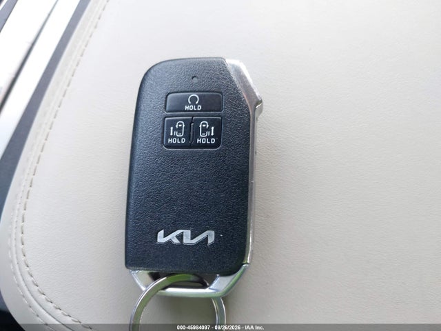 Продажа на аукционе авто 2023 Kia Carnival Mpv Lx Seat Package, vin: KNDNB4H31P6210202, номер лота: 45984097