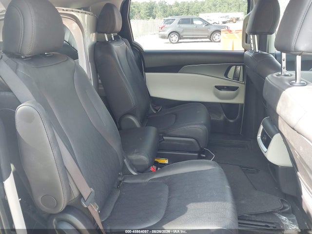 Продажа на аукционе авто 2023 Kia Carnival Mpv Lx Seat Package, vin: KNDNB4H31P6210202, номер лота: 45984097