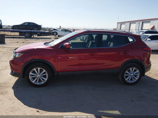 45984153 :رقم المزاد ، JN1BJ1CR4HW135273 vin ، 2017 Nissan Rogue Sport Sv مزاد بيع