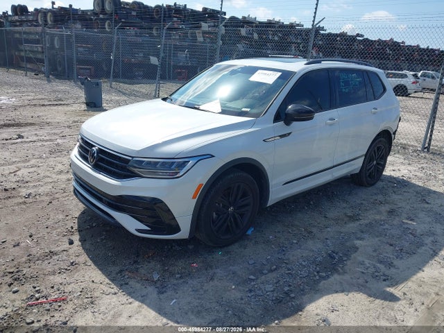 2022 Volkswagen Tiguan 2.0t Se R-line Black მანქანა იყიდება აუქციონზე, vin: 3VVCB7AX9NM062627, აუქციონის ნომერი: 45984277