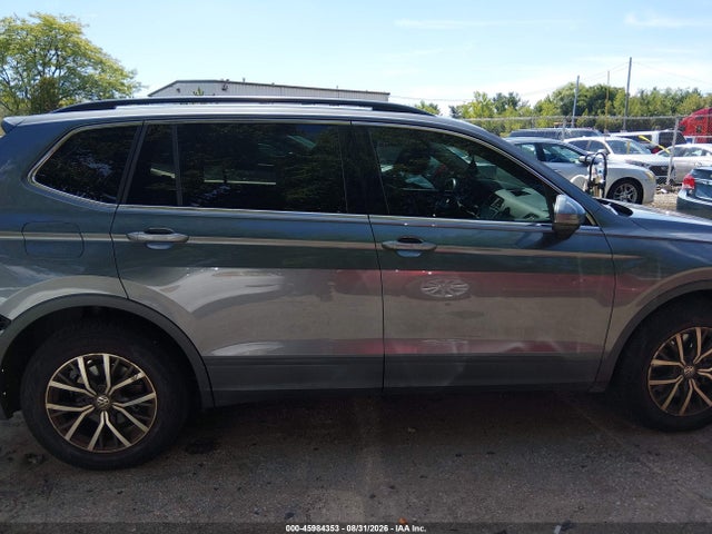 Продажа на аукционе авто 2019 Volkswagen Tiguan 2.0t Se/2.0t Sel/2.0t Sel R-line/2.0t Sel R-line Black, vin: 3VV2B7AX7KM182742, номер лота: 45984353