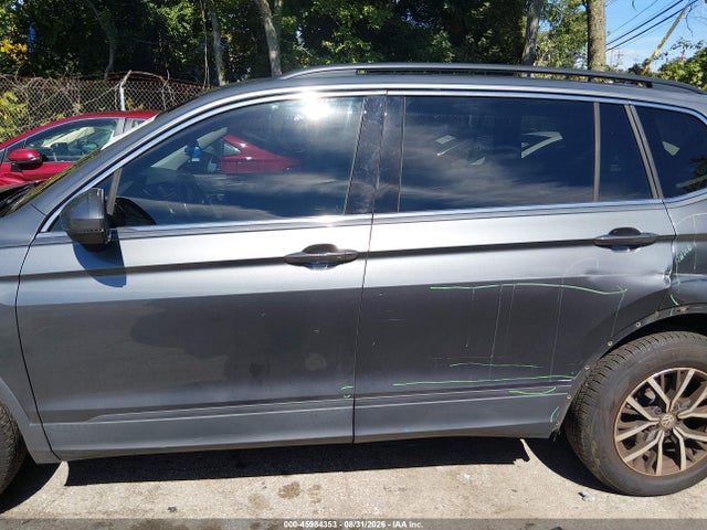 Продажа на аукционе авто 2019 Volkswagen Tiguan 2.0t Se/2.0t Sel/2.0t Sel R-line/2.0t Sel R-line Black, vin: 3VV2B7AX7KM182742, номер лота: 45984353