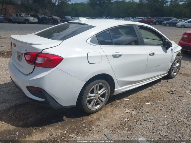Aukcja sprzedaży 2018 Chevrolet Cruze Lt Auto, vin: 1G1BE5SM1J7175642, numer aukcji: 45984379