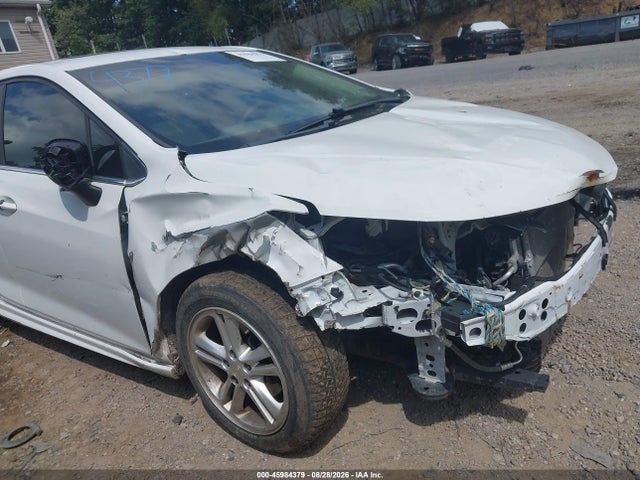 Aukcja sprzedaży 2018 Chevrolet Cruze Lt Auto, vin: 1G1BE5SM1J7175642, numer aukcji: 45984379