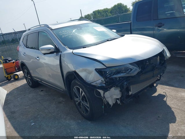 2017 Nissan Rogue Sl მანქანა იყიდება აუქციონზე, vin: 5N1AT2MV4HC834890, აუქციონის ნომერი: 45984396