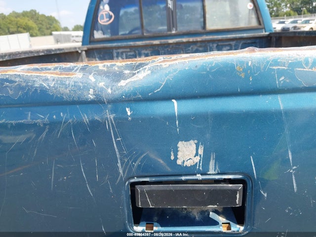 45984397 :رقم المزاد ، 1GCDC14K7LZ239961 vin ، 1990 Chevrolet Gmt-400 C1500 مزاد بيع