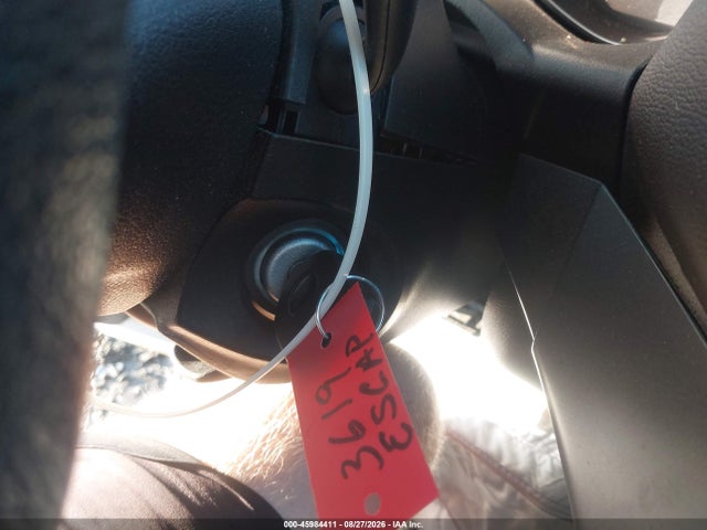 Продажа на аукционе авто 2017 Ford Escape S, vin: 1FMCU0F77HUC43066, номер лота: 45984411