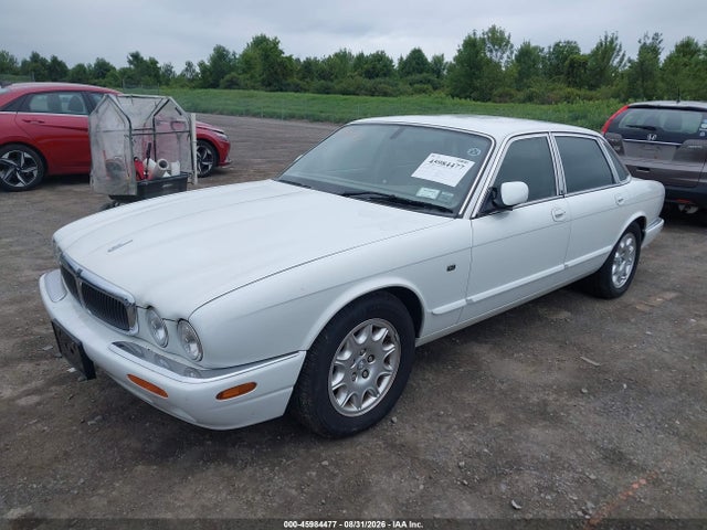45984477 :رقم المزاد ، SAJDA14C9YLF17787 vin ، 2000 Jaguar Xj8 مزاد بيع
