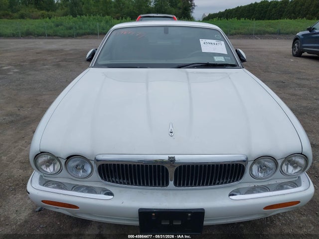 45984477 :رقم المزاد ، SAJDA14C9YLF17787 vin ، 2000 Jaguar Xj8 مزاد بيع