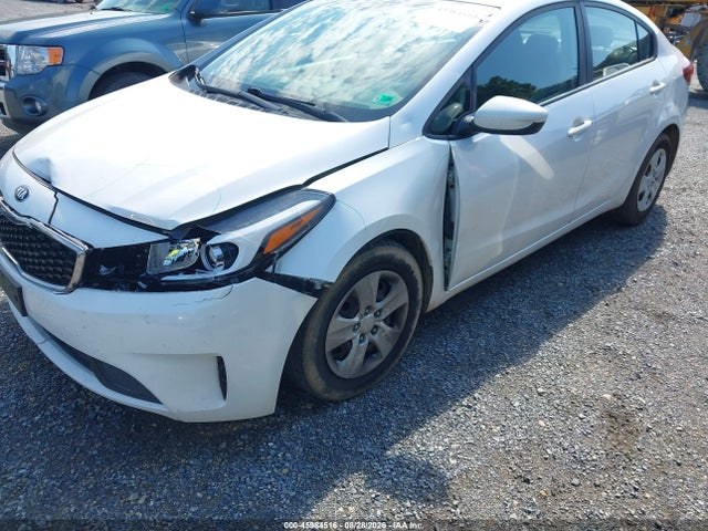 Продаж на аукціоні авто 2017 Kia Forte Lx, vin: 3KPFL4A76HE035407, номер лоту: 45984516