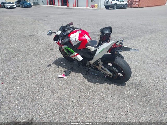 45984560 :رقم المزاد ، JH2SC50012M007734 vin ، 2002 Honda Cbr900 Rr مزاد بيع