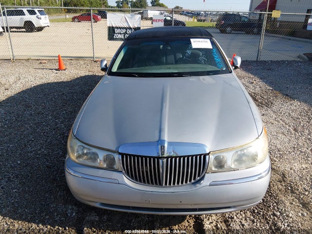 45984566 :رقم المزاد ، 1LNFM83W4XY603571 vin ، 1999 Lincoln Town Car Cartier مزاد بيع