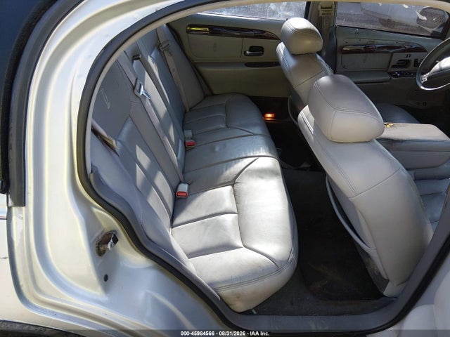 45984566 :رقم المزاد ، 1LNFM83W4XY603571 vin ، 1999 Lincoln Town Car Cartier مزاد بيع