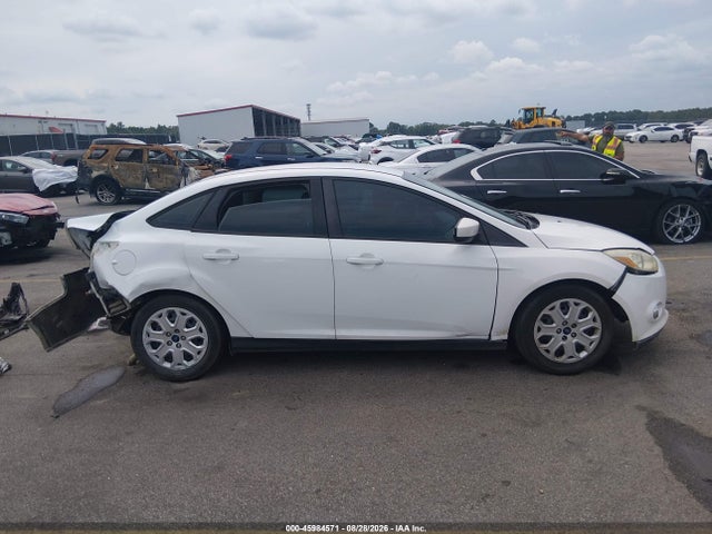 2012 Ford Focus Se მანქანა იყიდება აუქციონზე, vin: 1FAHP3F28CL385633, აუქციონის ნომერი: 45984571