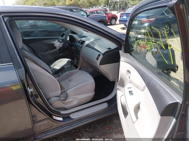 45984585 :رقم المزاد ، JTDBU4EE3B9152412 vin ، 2011 Toyota Corolla Le مزاد بيع