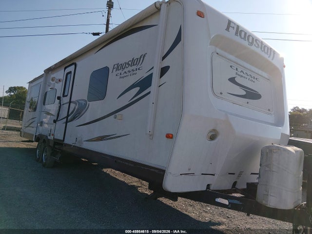 45984615 :رقم المزاد ، 4X4TFLG22F1861438 vin ، 2015 Forest River Travel Trlr مزاد بيع