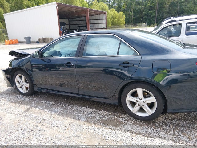 4T1BF1FK6EU368975 Toyota CAMRY SE