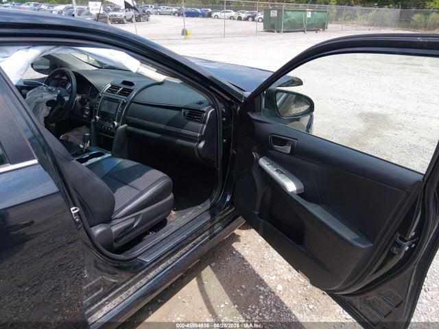 4T1BF1FK6EU368975 Toyota CAMRY SE
