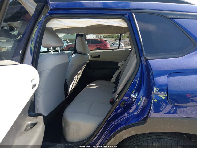 Toyota Corolla Cross Le 2025 7MUBAABG8SV135657 Image 8